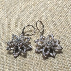 Vintage Snowflake Sunburst Rhinestone Pierced Drop Fashion Earrings